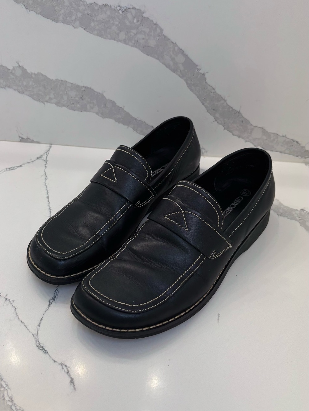 Cherokee Women's 9.5 Black Leather Loafer Shoes with Stitching Detail